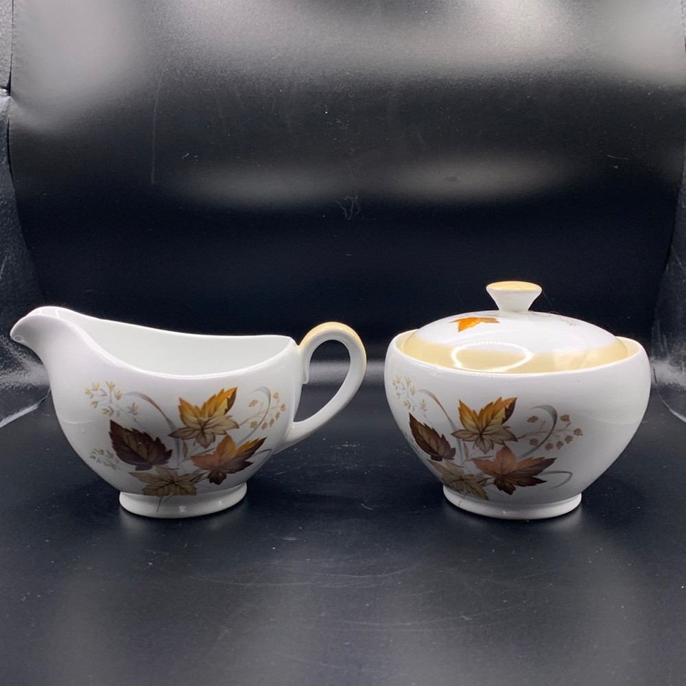 Alfred Meakin England Glo-White Autumn Glory set of creamer and covered sugar.